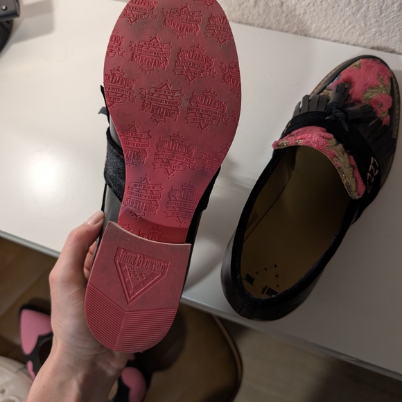 Floral Patterned Loafers with Tassels - Picture 9 of 12